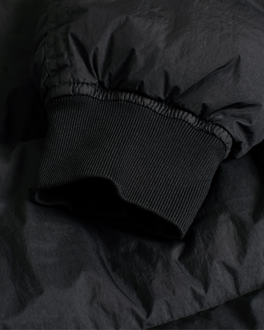 Mies | Takit | Pre-owned | Stone Island Garment Dyed Recycled Nylon Down Jacket Black