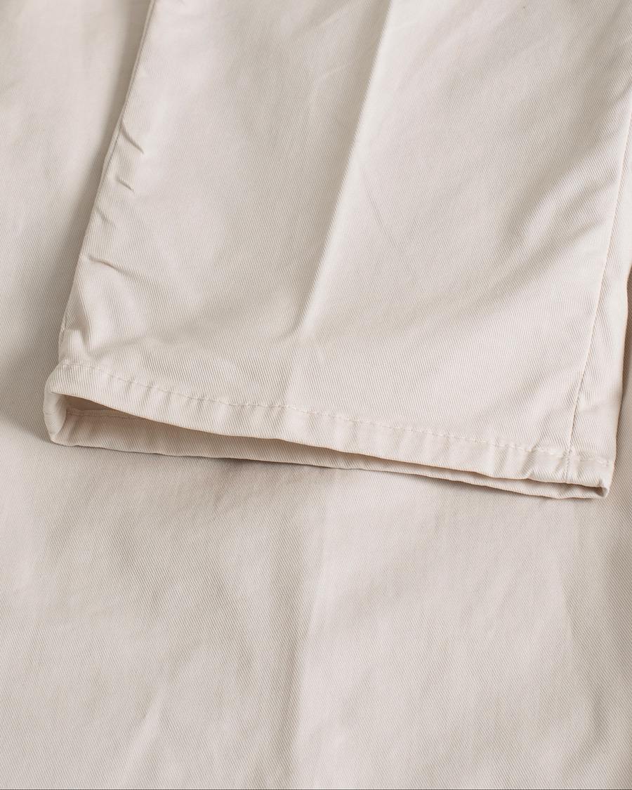 Mies | Housut | Pre-owned | Brunello Cucinelli Slim Fit Pleated Trousers Off White