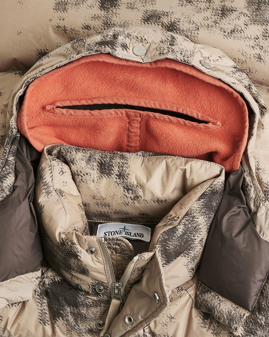 Mies | Pre-owned Takit | Pre-owned | Stone Island Thermo Sensitive Camo Down Jacket Dove Grey L