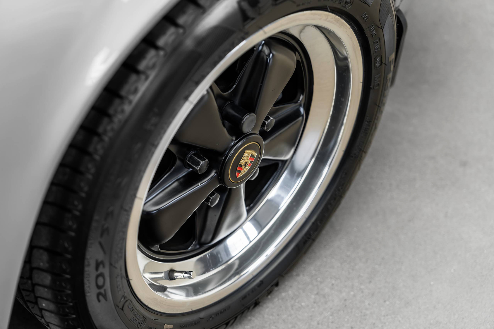 Mies | | Pre-Owned & Vintage Cars | Porsche 911 SC ***SOLD***