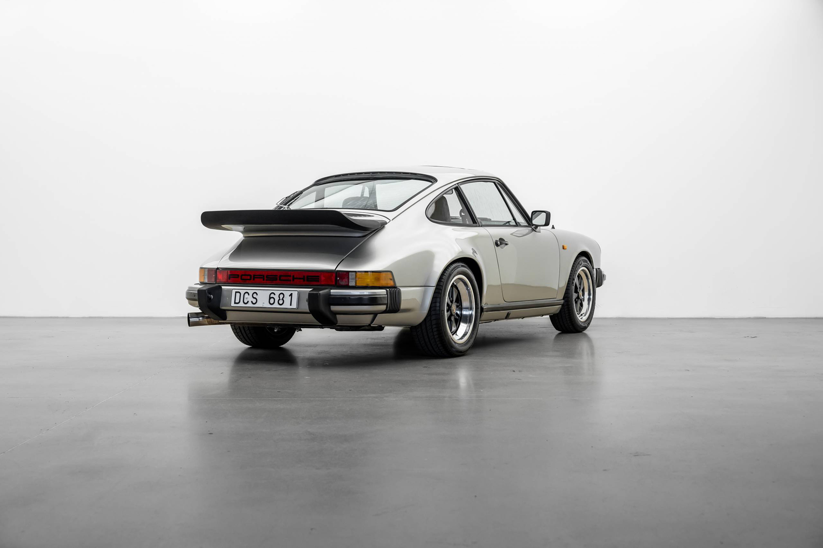 Mies | | Pre-Owned & Vintage Cars | Porsche 911 SC ***SOLD***