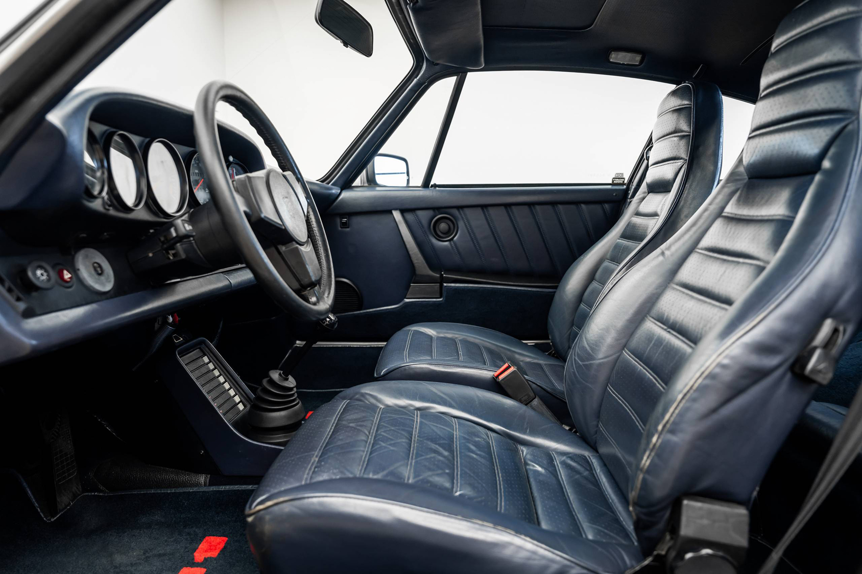 Mies | | Pre-Owned & Vintage Cars | Porsche 911 SC ***SOLD***