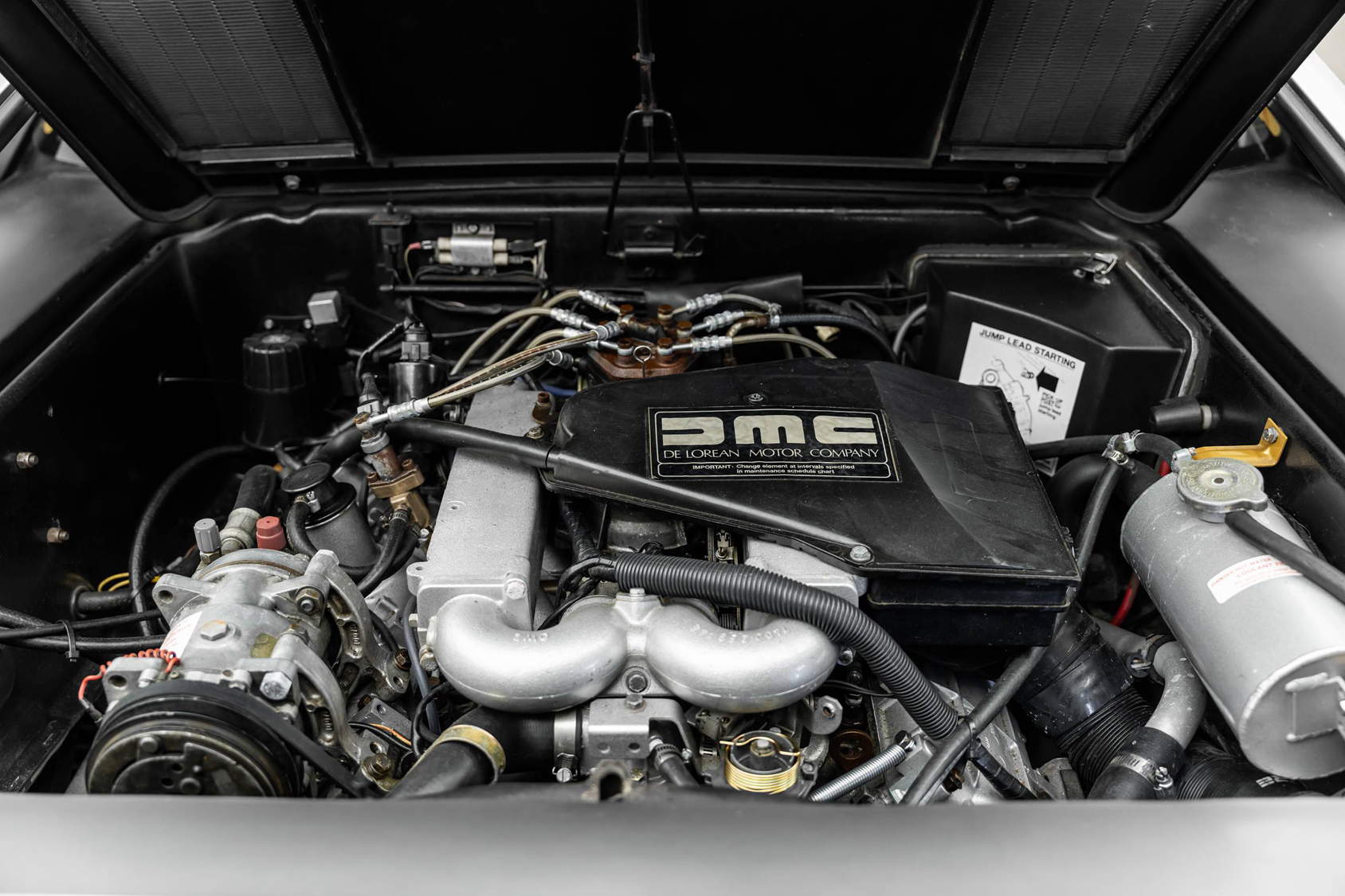 Mies | | Pre-Owned & Vintage Cars | DeLorean DMC-12 ***SOLD***