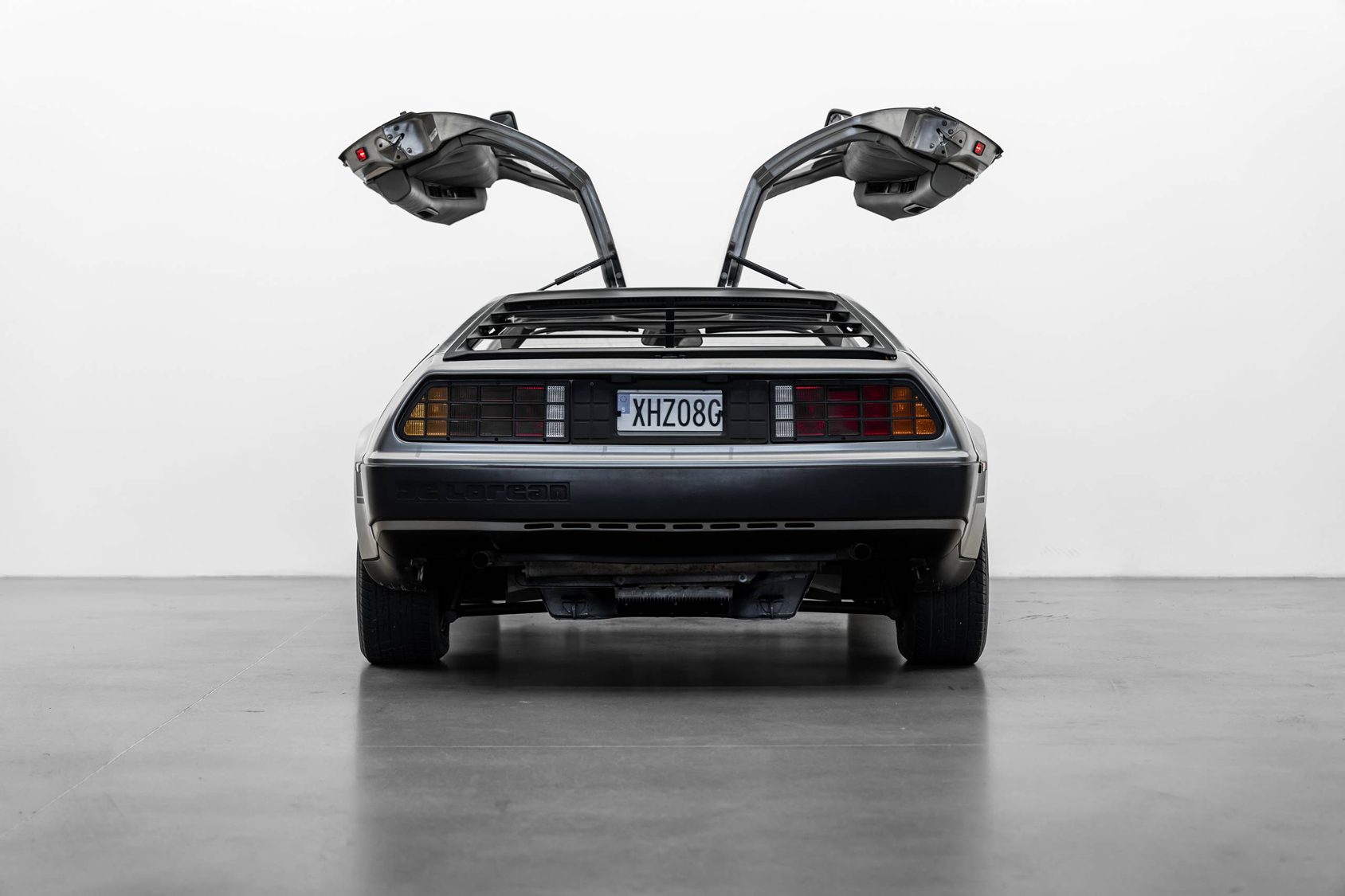 Mies | | Pre-Owned & Vintage Cars | DeLorean DMC-12 ***SOLD***