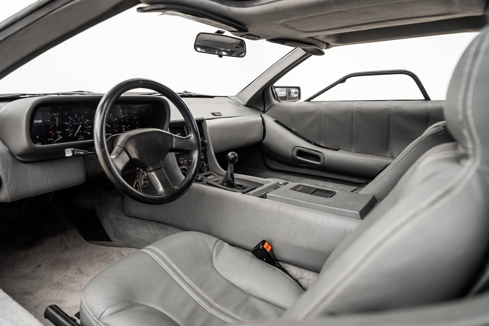 Mies | | Pre-Owned & Vintage Cars | DeLorean DMC-12 ***SOLD***