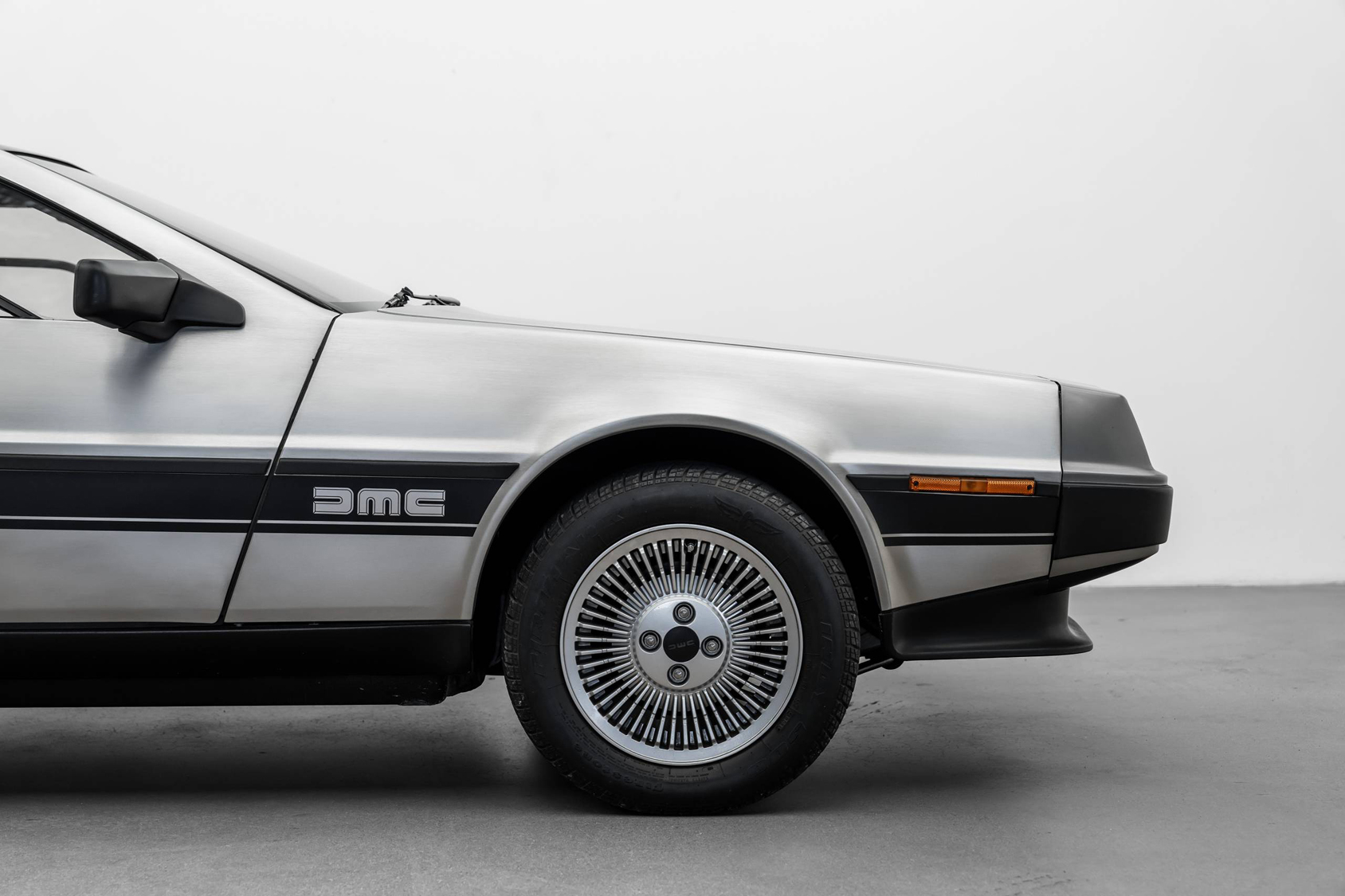 Mies | | Pre-Owned & Vintage Cars | DeLorean DMC-12 ***SOLD***
