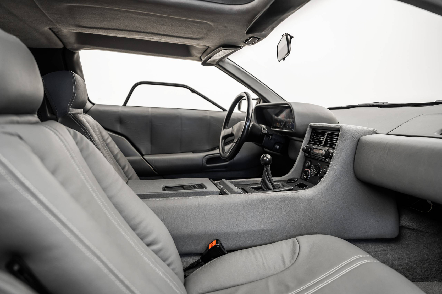 Mies | | Pre-Owned & Vintage Cars | DeLorean DMC-12 ***SOLD***